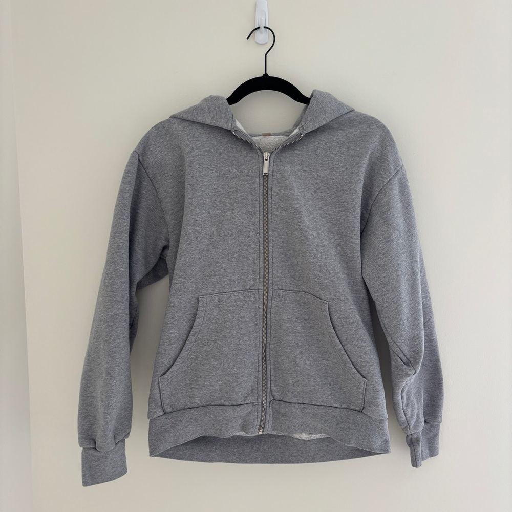 🍀 Aritzia Cozy Fleece Gray Zip-Up Hoodie
